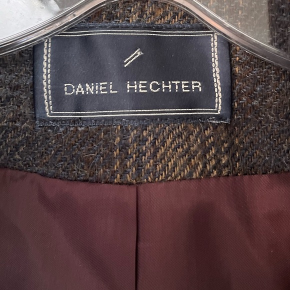 Vintage 90s Daniel Hechter Wool Blazer with Suede Collar 8 - Picture 8 of 16